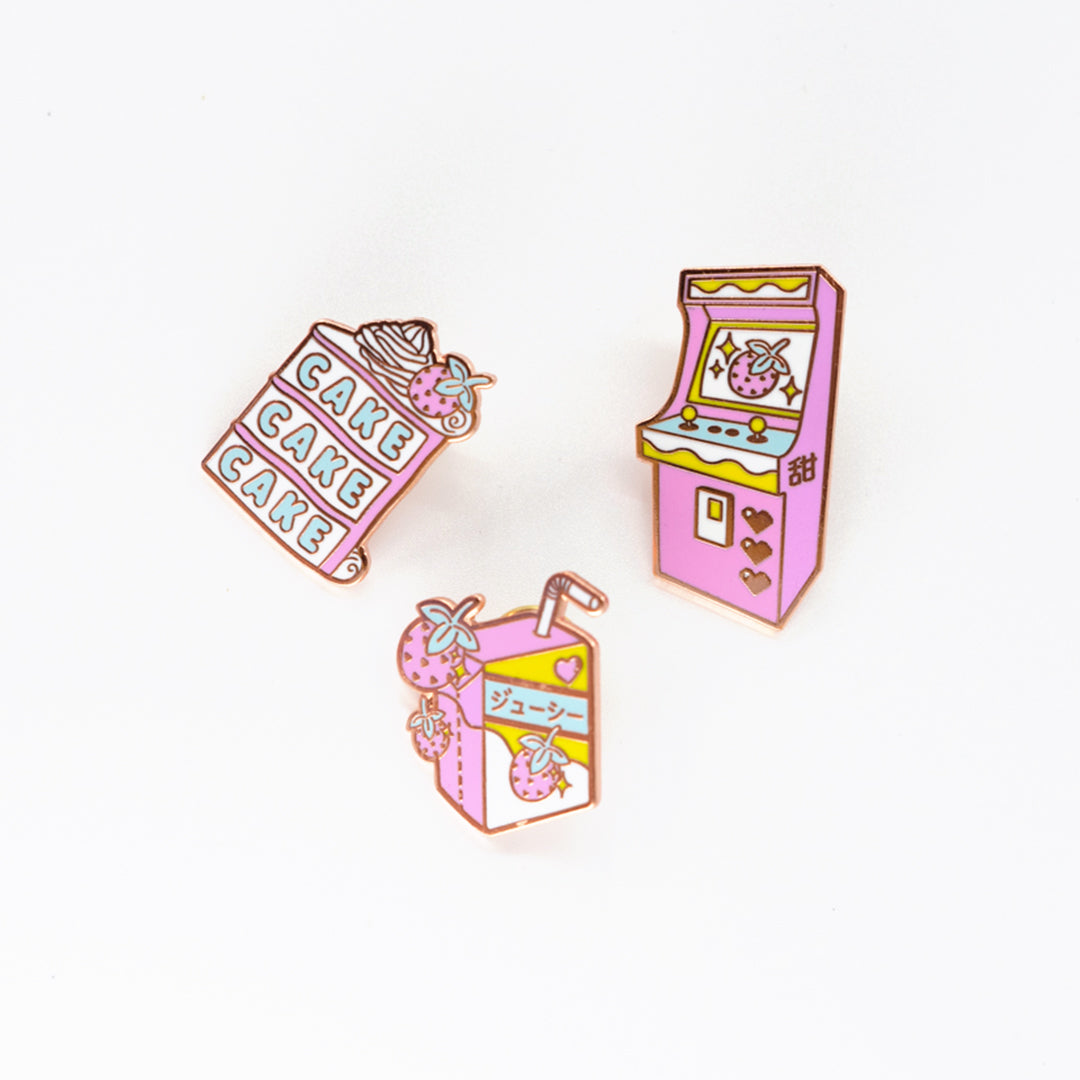 
                  
                    Cupquake x Strawburry17 Pin Set
                  
                